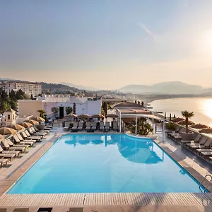 **** Hotel Radisson Blu Francia